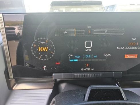 Used 2025 GMC Hummer EV 3X w/ LPO, Cargo Utility Package AWD/4WD image 6