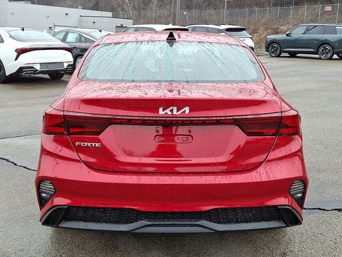 Used 2023 Kia Forte LXS image 5