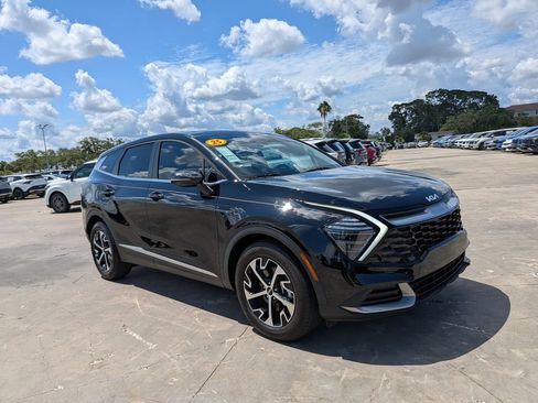 Certified 2025 Kia Sportage EX FWD image 2