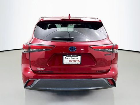 Used 2021 Toyota Highlander Limited image 6