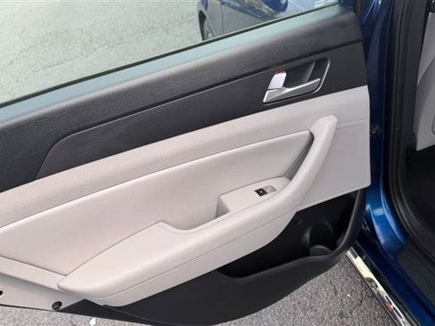 Used 2016 Hyundai Sonata Sport FWD image 16