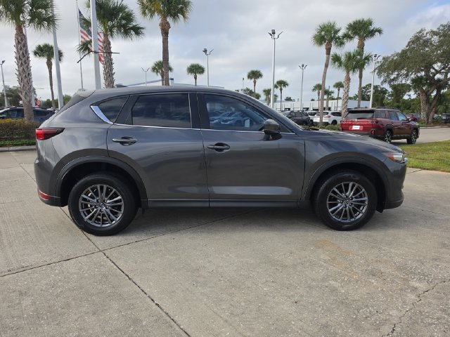 Used 2017 MAZDA CX-5 Touring FWD image 2