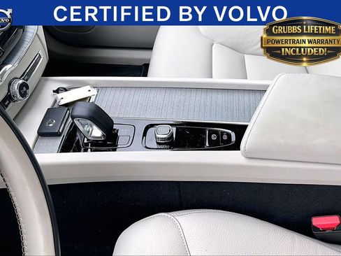 Certified 2024 Volvo XC60 B5 Plus w/ Protection Package Premier AWD/4WD image 17