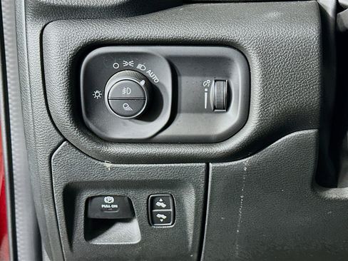 Used 2023 RAM 1500 Big Horn AWD/4WD image 16