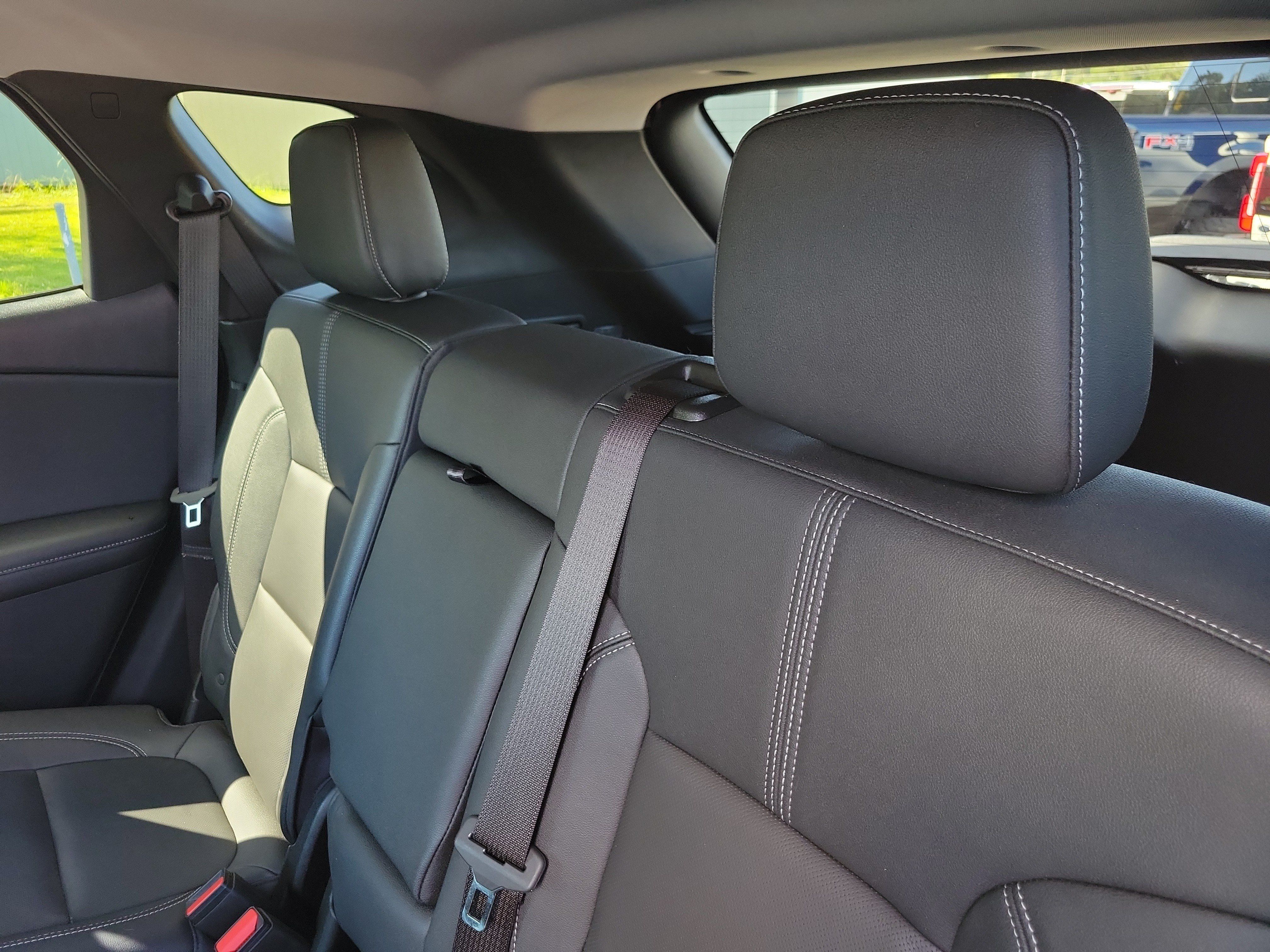 Used 2023 Chevrolet Blazer LT w/ Midnight/Sport Edition FWD image 19