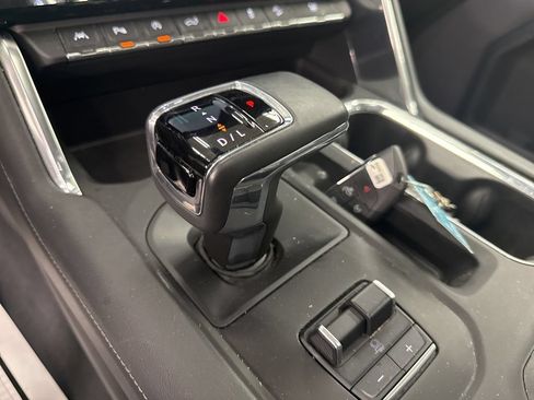 Used 2023 GMC Sierra 1500 Denali w/ Denali Reserve Package AWD/4WD image 40