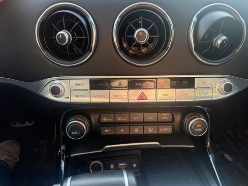 Used 2019 Kia Stinger GT1 image 15