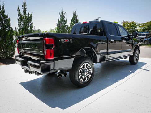 Used 2025 Ford F250 Platinum w/ Platinum Plus Package AWD/4WD image 10
