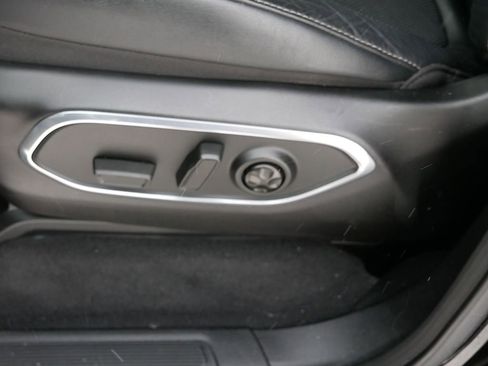 Used 2024 Jeep Wagoneer Series III AWD/4WD image 23