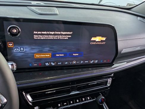 New 2026 Chevrolet Traverse High Country FWD image 11