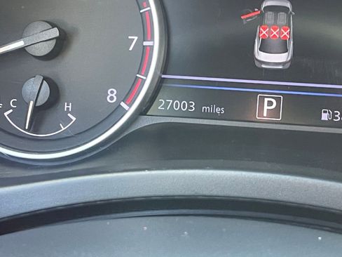 Used 2025 Nissan Sentra SV image 40