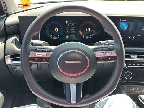 Used 2025 Hyundai Tucson SEL FWD image 11