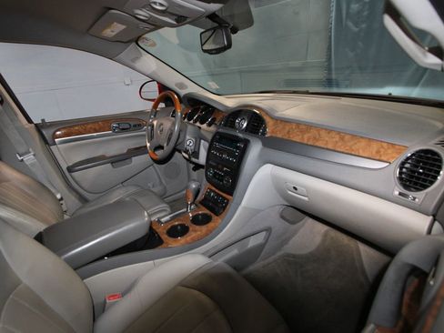 Used 2012 Buick Enclave Leather image 17