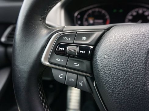 Used 2018 Honda Accord Sport image 7
