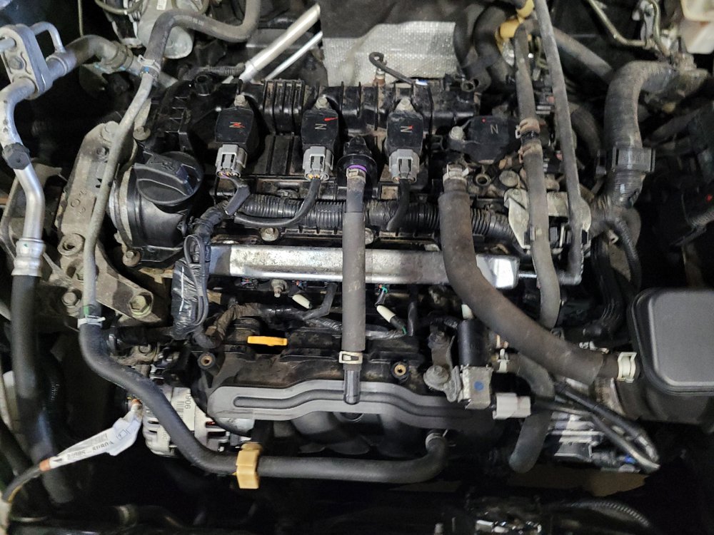 Used 2019 Nissan Kicks SR w/ SR Premium Package FWD image 30