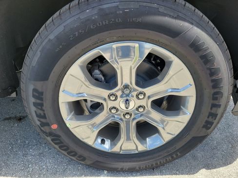 New 2026 Ford F150 Platinum AWD/4WD image 8