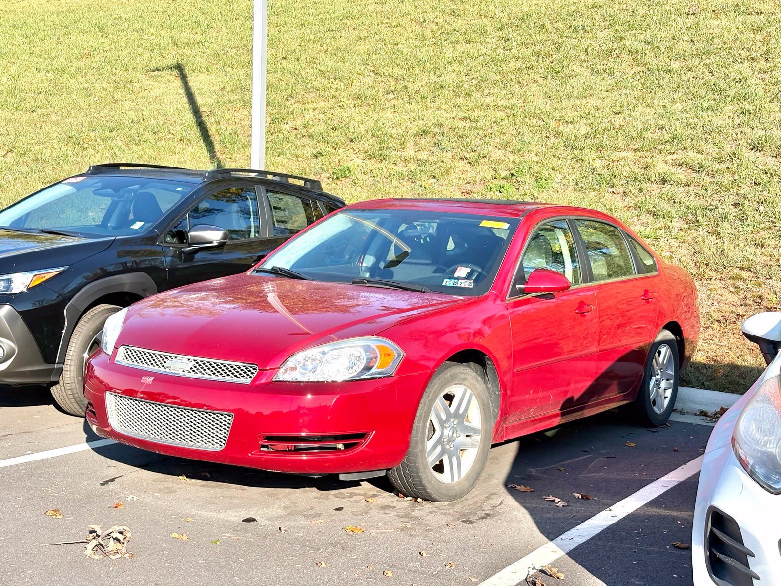 Used 2014 Chevrolet Impala LT w/ LT Sunroof Package FWD image 3