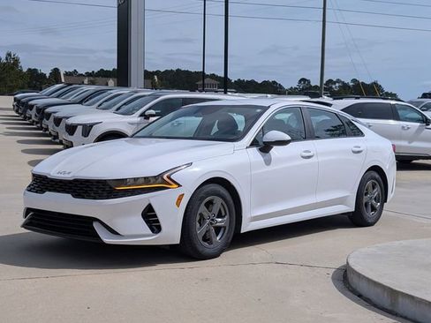 Used 2024 Kia K5 LXS FWD image 7