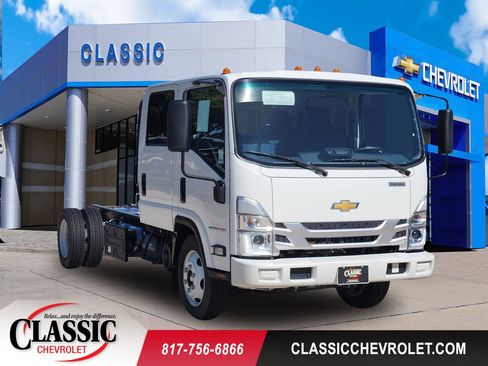 New 2024 Chevrolet Low Cab Forward image 1