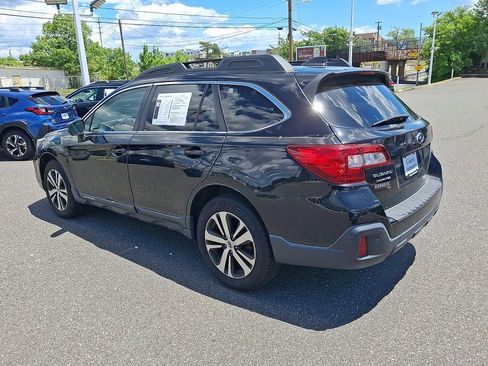 Used 2019 Subaru Outback 2.5i Limited AWD/4WD image 5