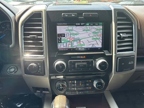 Used 2015 Ford F150 King Ranch w/ Equipment Group 601A Luxury AWD/4WD image 11