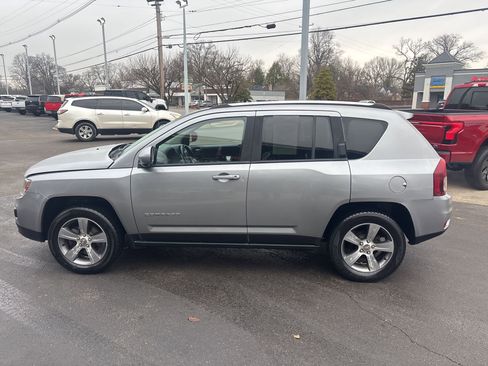 Used 2016 Jeep Compass High Altitude image 7