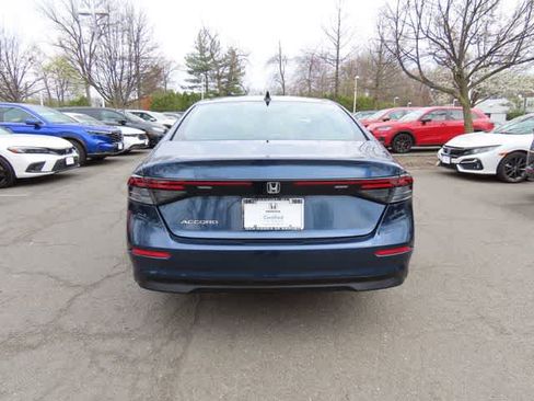 Certified 2025 Honda Accord SE image 5