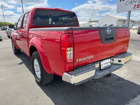Used 2011 Nissan Frontier SV RWD image 38