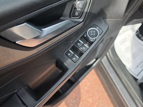Used 2021 Ford Escape SE AWD/4WD image 11