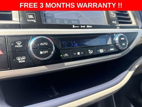 Used 2017 Toyota Highlander Limited w/ Carpet Mat Package AWD/4WD image 20