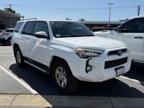 Used 2014 Toyota 4Runner SR5 RWD image 1