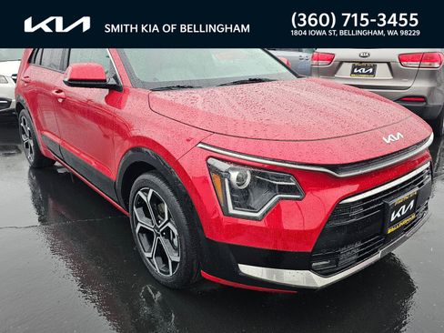 Used 2024 Kia Niro EX Touring image 1