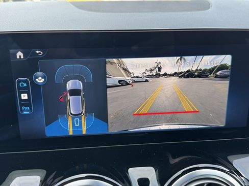 Used 2025 Mercedes-Benz GLA 250 image 22