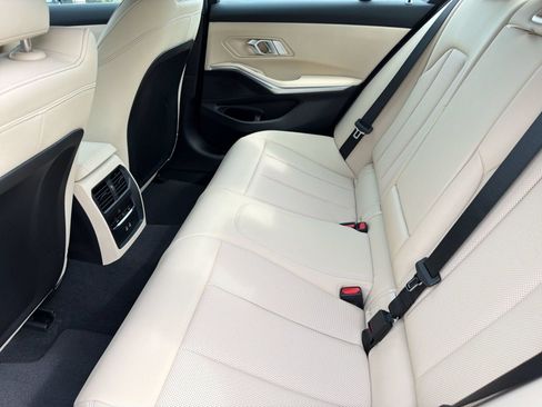 Used 2026 BMW 330i Sedan w/ Premium Package RWD image 23