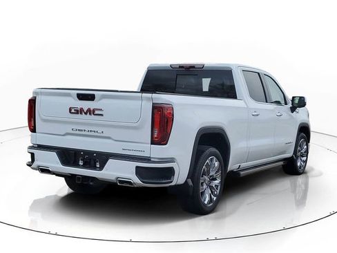 Used 2024 GMC Sierra 1500 Denali w/ Denali Reserve Package AWD/4WD image 3