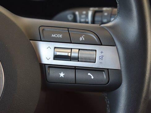 Used 2025 Hyundai Kona SEL AWD/4WD image 9