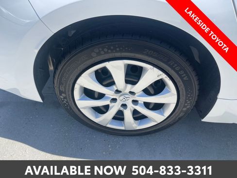 Used 2024 Toyota Corolla LE FWD image 11