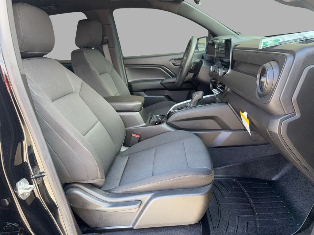Used 2024 Chevrolet Colorado Trail Boss w/ Advanced Trailering Package AWD/4WD image 29