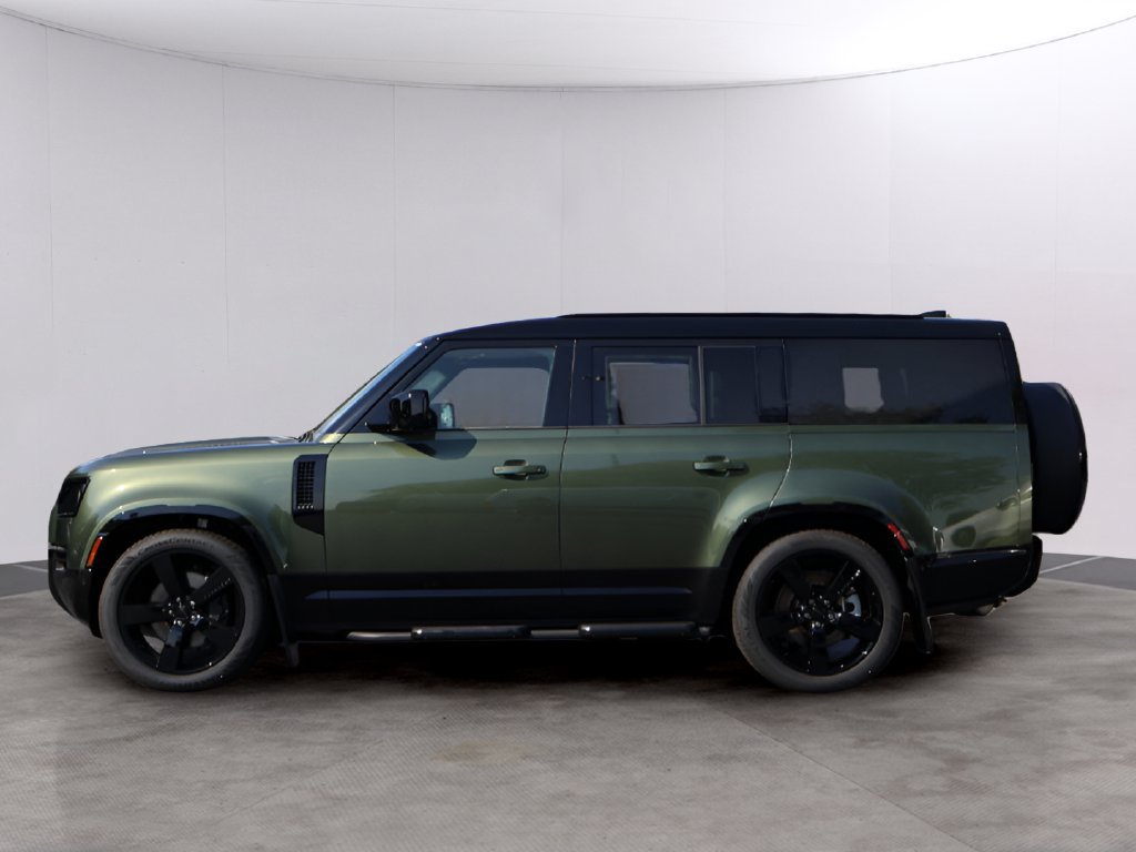 New 2026 Land Rover Defender 130 X-Dynamic SE AWD/4WD image 4