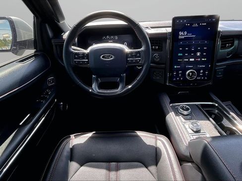 Used 2024 Ford Expedition Max Limited AWD/4WD image 5