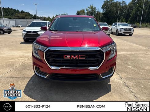 Used 2022 GMC Terrain SLE FWD image 13