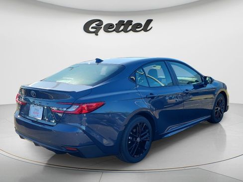 Used 2026 Toyota Camry SE w/ Multimedia Upgrade Package FWD image 4