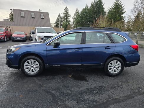 Used 2019 Subaru Outback 2.5i image 2