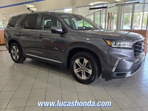 Used 2024 Honda Pilot EX-L image 3