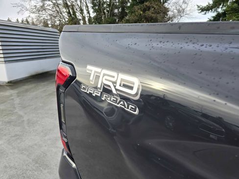 Certified 2025 Toyota Tacoma TRD Off-Road w/ TRD Off Road Premium Package image 17