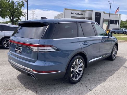 New 2026 Lincoln Aviator 2WD image 3