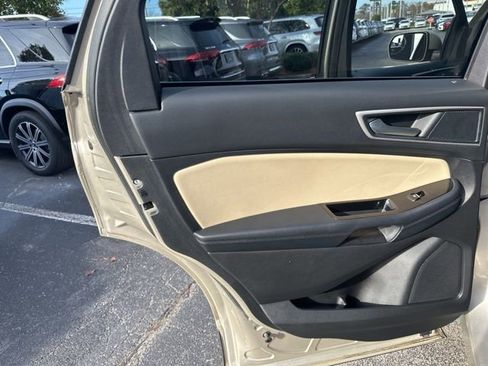 Used 2018 Ford Edge SEL w/ Equipment Group 201A image 24