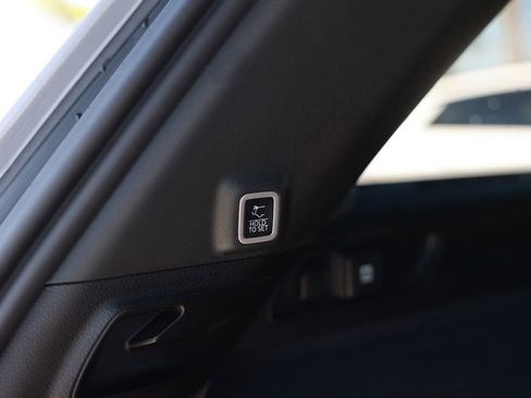 Used 2023 Jeep Grand Cherokee Overland w/ Advanced Protech Group III AWD/4WD image 37