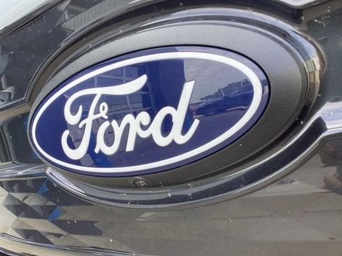 Used 2024 Ford F150 Lightning Platinum AWD/4WD image 4