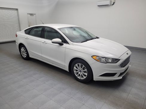 Used 2018 Ford Fusion S image 11